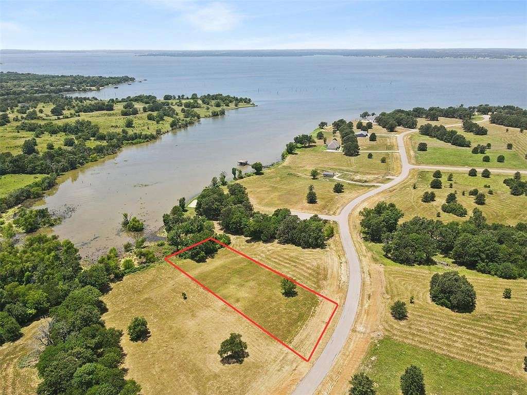 1.018 Acres of Residential Land for Sale in Streetman, Texas