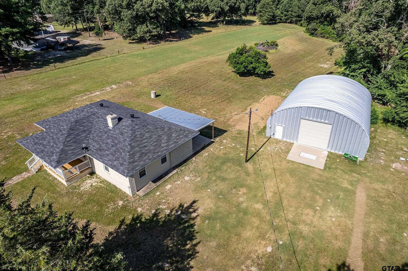 10.75 Acres of Land with Home for Sale in Athens, Texas