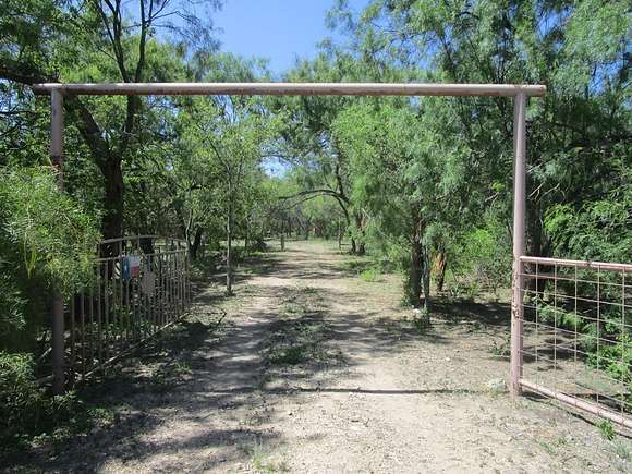 5.024 Acres of Residential Land for Sale in Quemado, Texas
