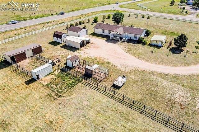 2.53 Acres of Residential Land with Home for Sale in Peyton, Colorado