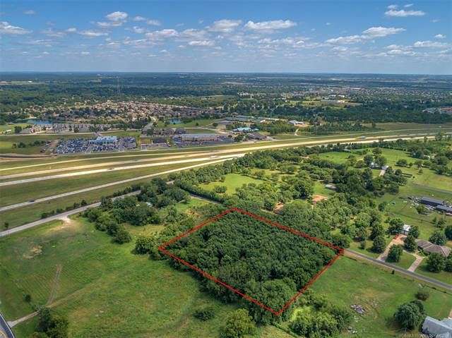 2.31 Acres of Commercial Land for Sale in Owasso, Oklahoma