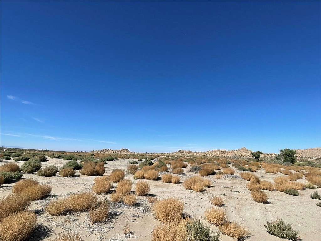 7.746 Acres of Land for Sale in Palmdale, California