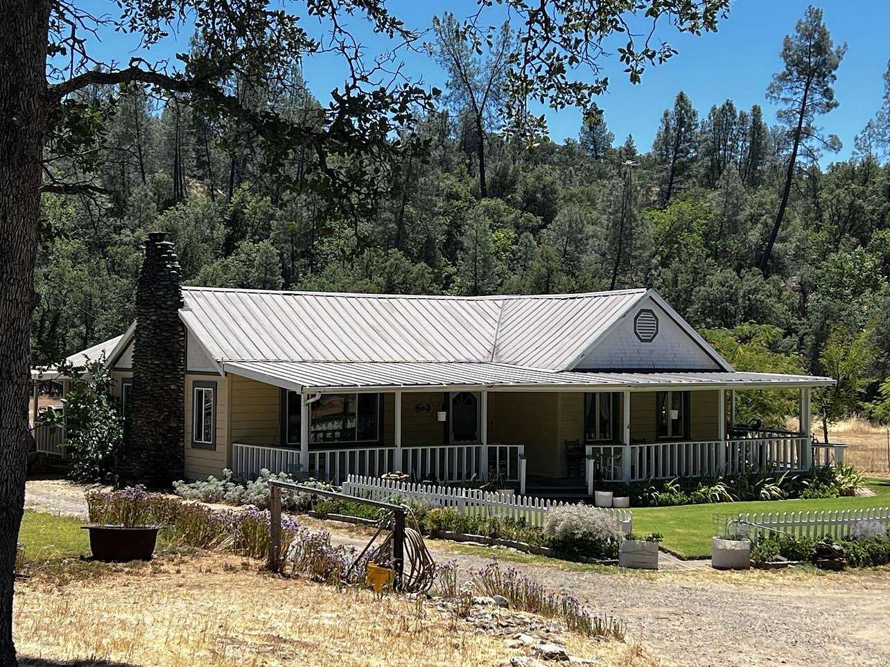 22.82 Acres of Land with Home for Sale in Bella Vista, California