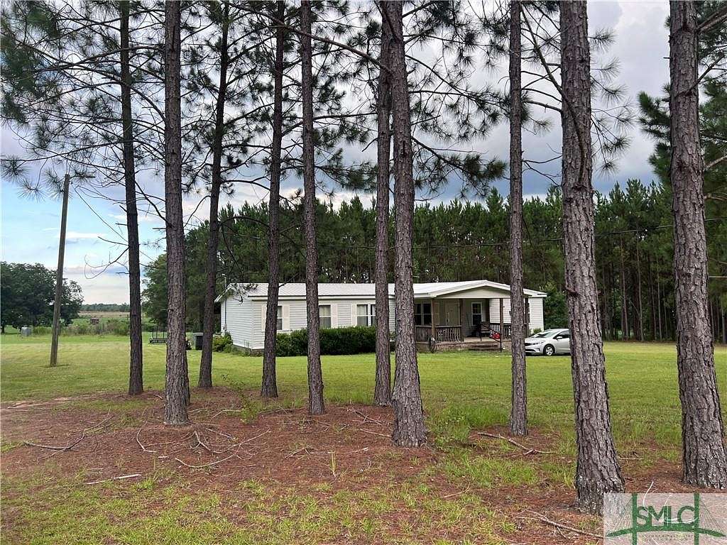 2.6 Acres of Residential Land with Home for Sale in Swainsboro, Georgia