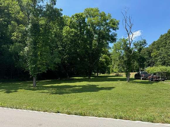 0.75 Acres of Residential Land for Sale in Frenchburg, Kentucky