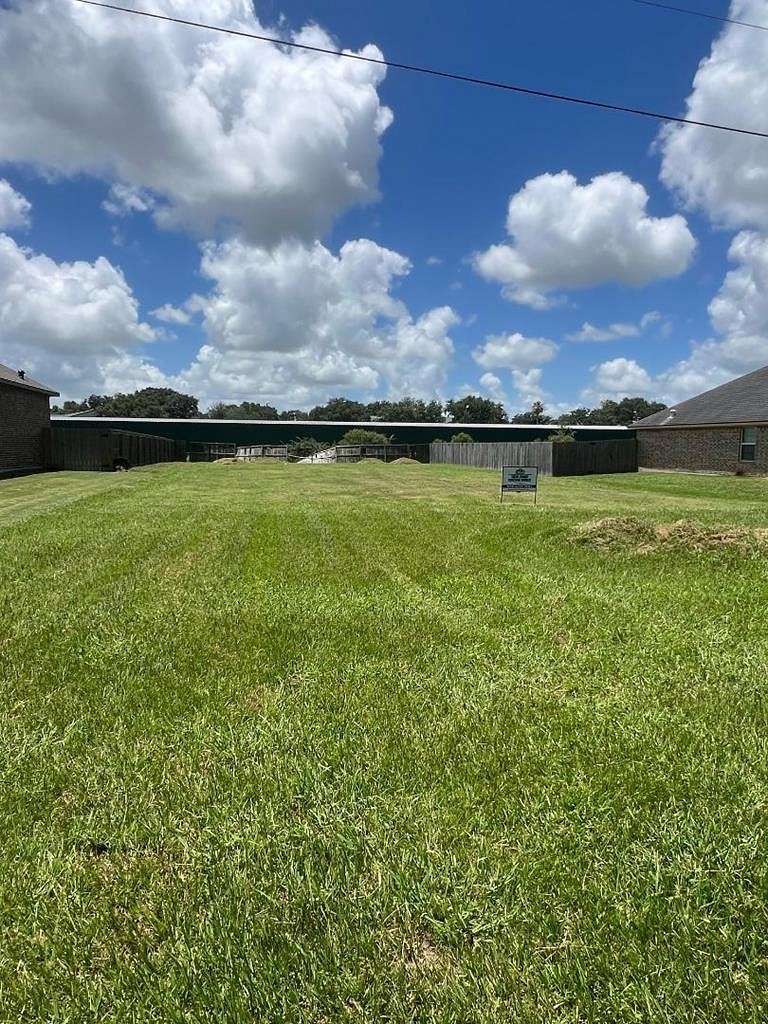 0.269 Acres of Mixed-Use Land for Sale in Bay City, Texas