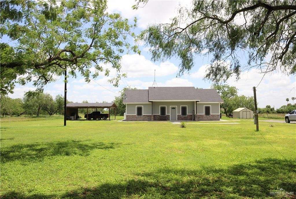 2.278 Acres of Residential Land with Home for Sale in La Feria, Texas