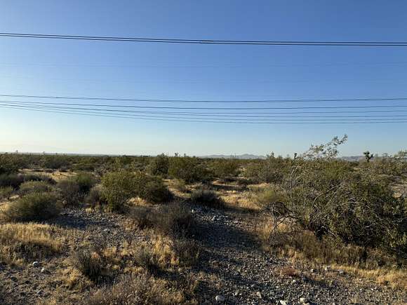 0.998 Acres of Land for Sale in Pearblossom, California