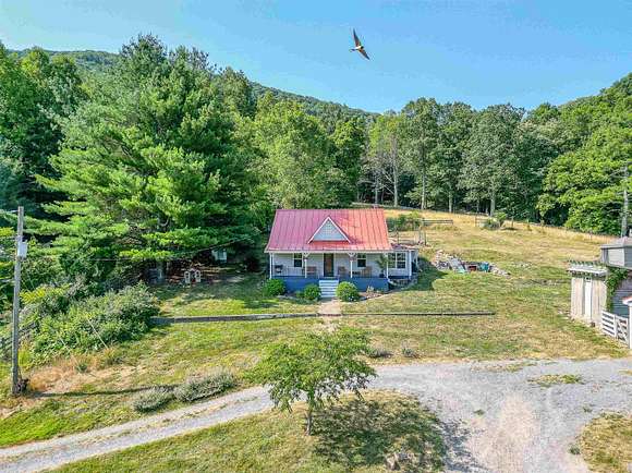 14.78 Acres of Land with Home for Sale in Vesuvius, Virginia