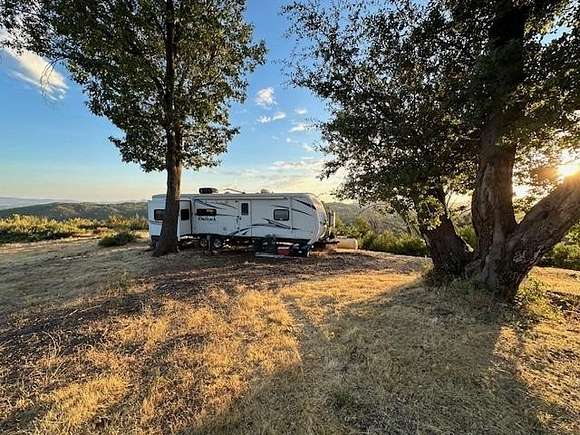 38.63 Acres of Recreational Land & Farm for Sale in Mountain Ranch, California