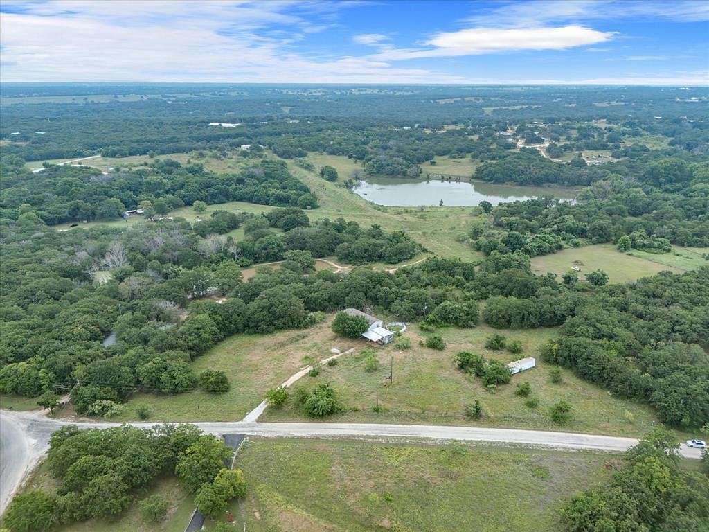 5.11 Acres of Residential Land for Sale in Paradise, Texas