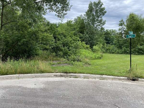 0.2 Acres of Residential Land for Sale in Elgin, Illinois