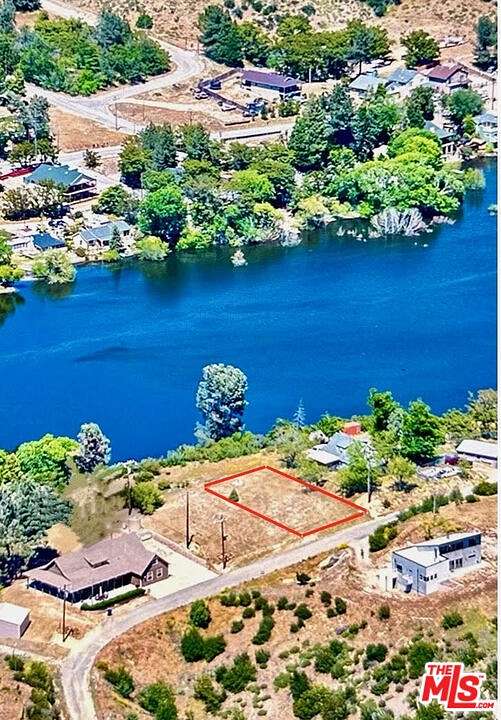 0.134 Acres of Residential Land for Sale in Lake Hughes, California