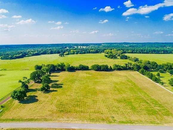 10 Acres of Land for Sale in Lindale, Texas