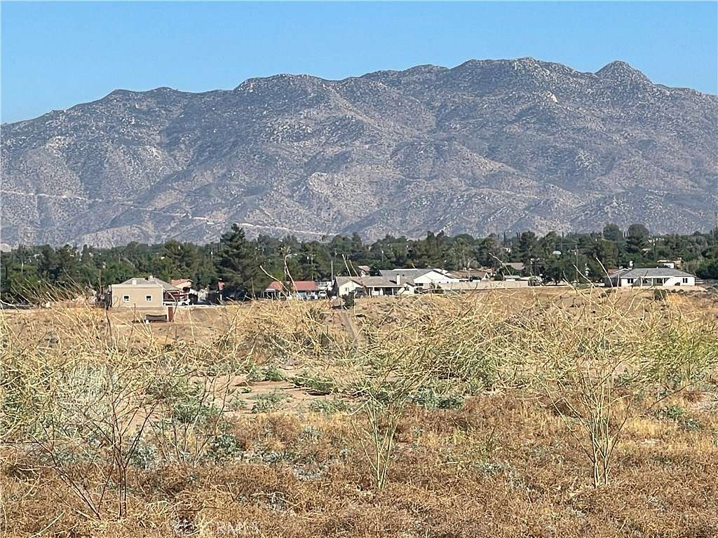 0.668 Acres of Residential Land for Sale in Hesperia, California