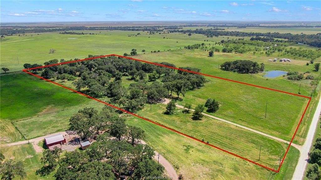 15 Acres of Land with Home for Sale in Calvert, Texas