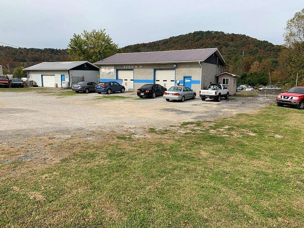 9 Acres of Improved Commercial Land for Sale in Vanceburg, Kentucky
