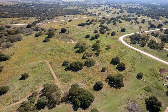 5 Acres of Residential Land for Sale in Oglesby, Texas