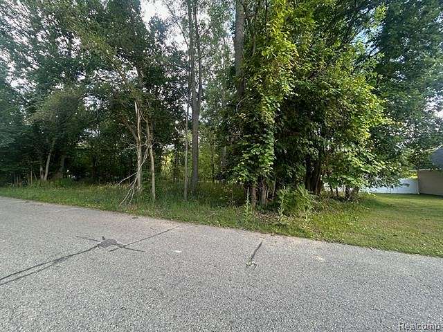 0.17 Acres of Residential Land for Sale in Waterford, Michigan