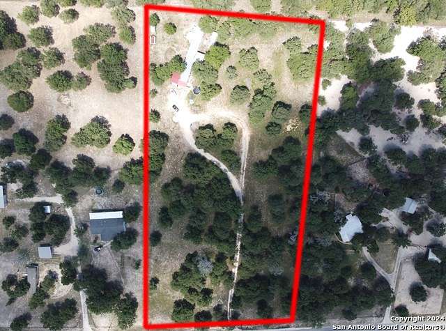 5.01 Acres of Residential Land with Home for Sale in La Vernia, Texas