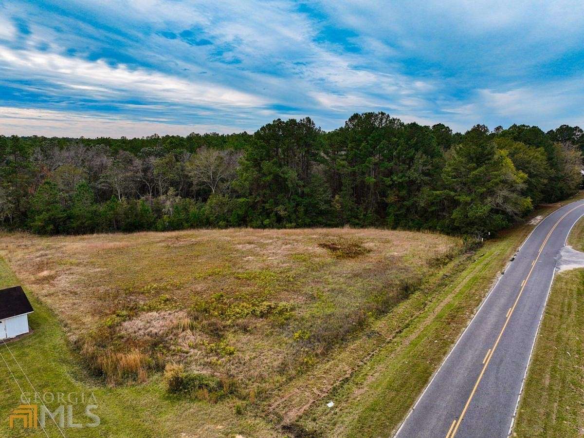 11 Acres of Land for Sale in Jesup, Georgia