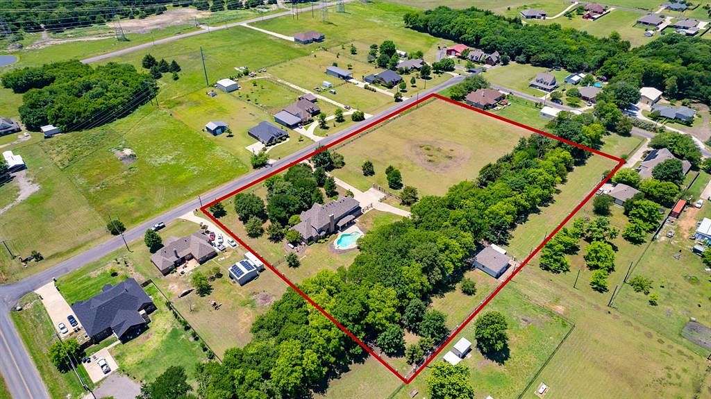 5 Acres of Residential Land with Home for Sale in Lavon, Texas