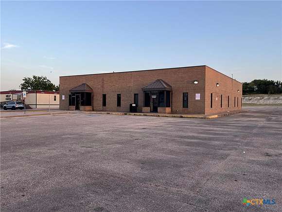 2.134 Acres of Improved Commercial Land for Sale in Killeen, Texas