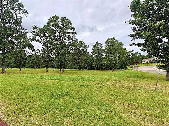 1.09 Acres of Residential Land for Sale in Tahlequah, Oklahoma