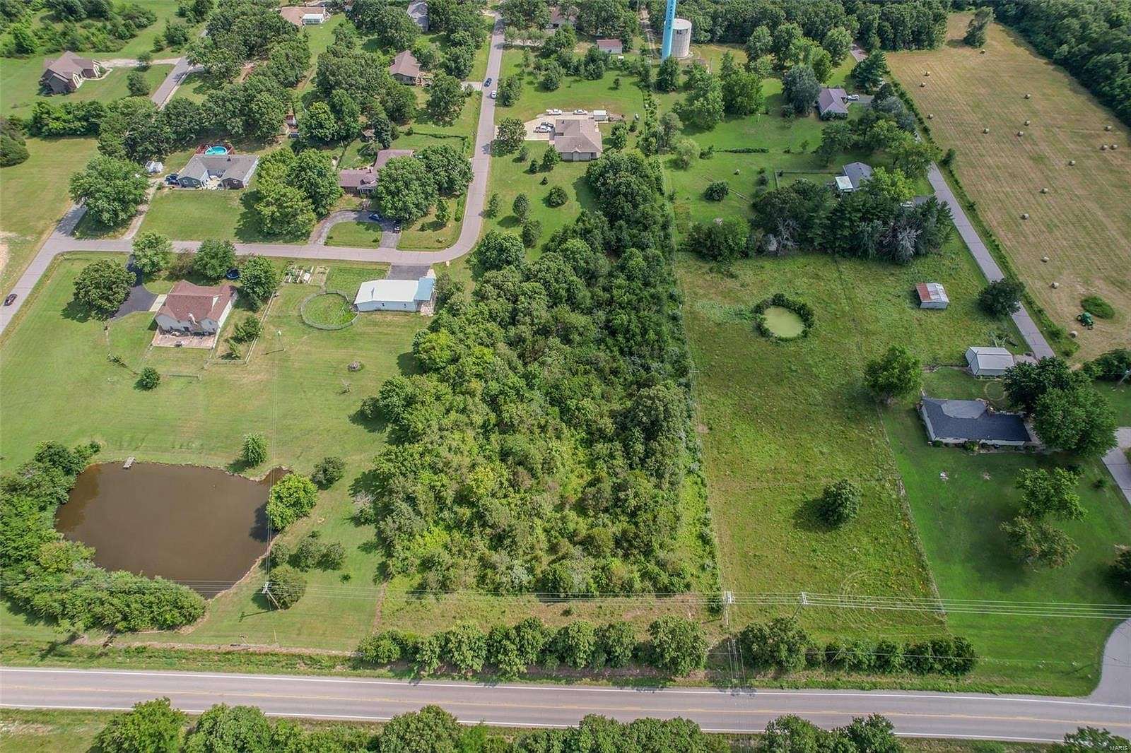 0.99 Acres of Residential Land for Sale in Lebanon, Missouri