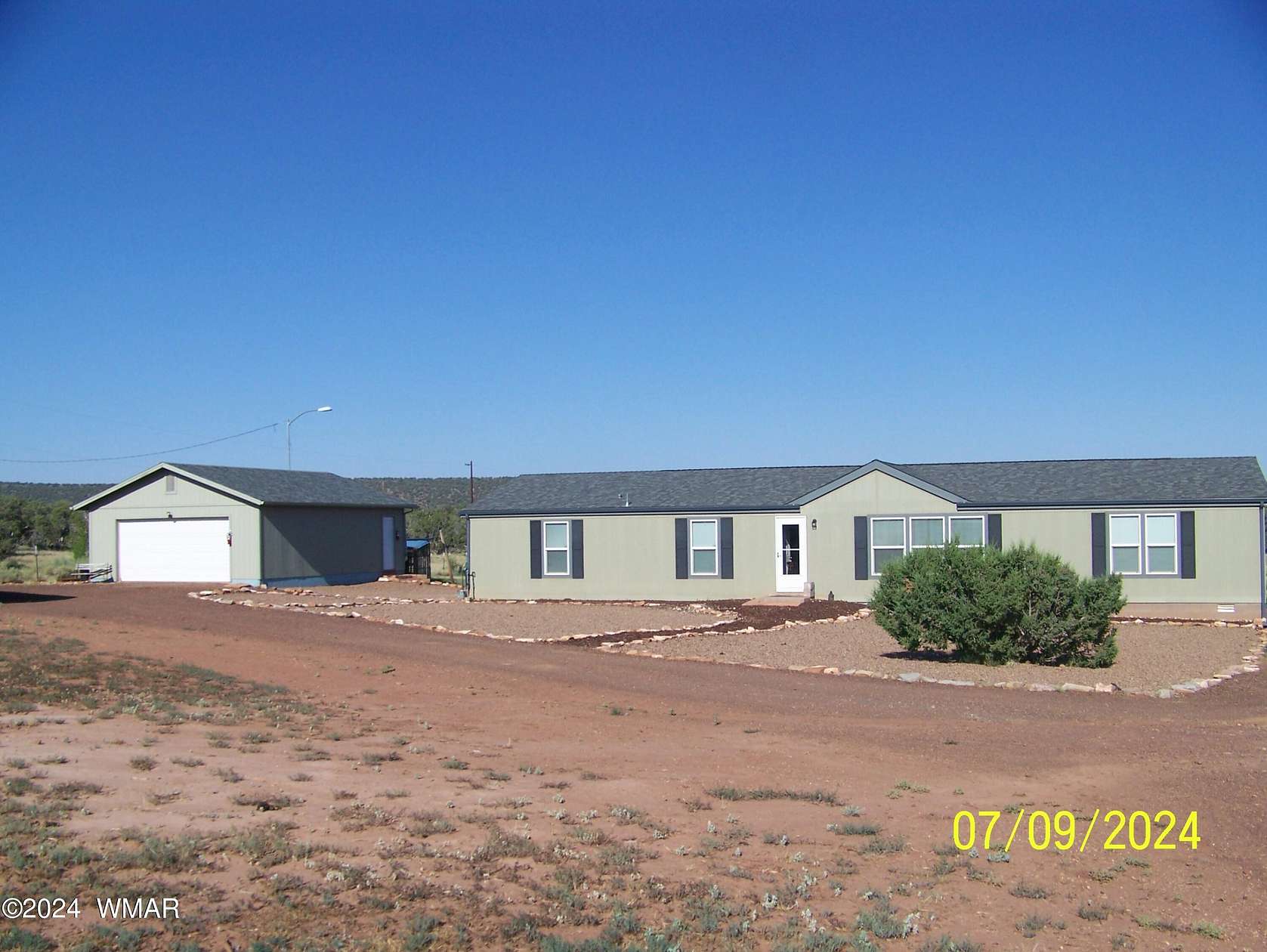 4.53 Acres of Residential Land with Home for Sale in Snowflake, Arizona