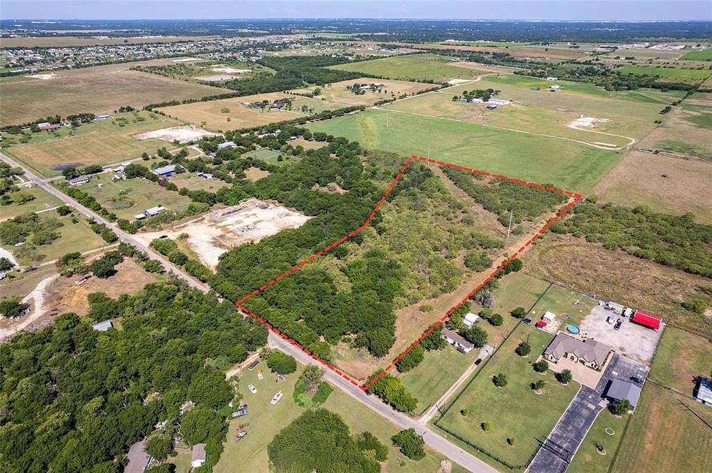 10 Acres of Land for Sale in Alvarado, Texas