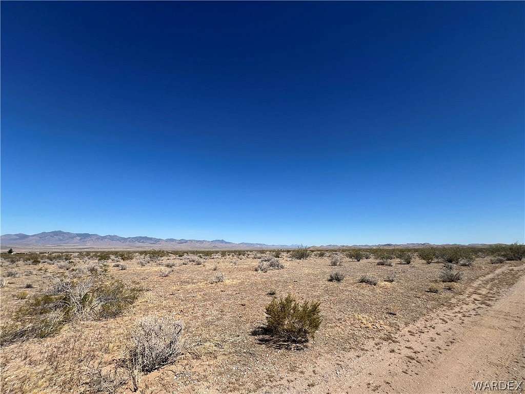 5 Acres of Residential Land for Sale in Dolan Springs, Arizona