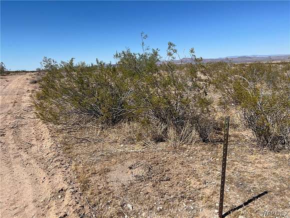 5 Acres of Land for Sale in Dolan Springs, Arizona