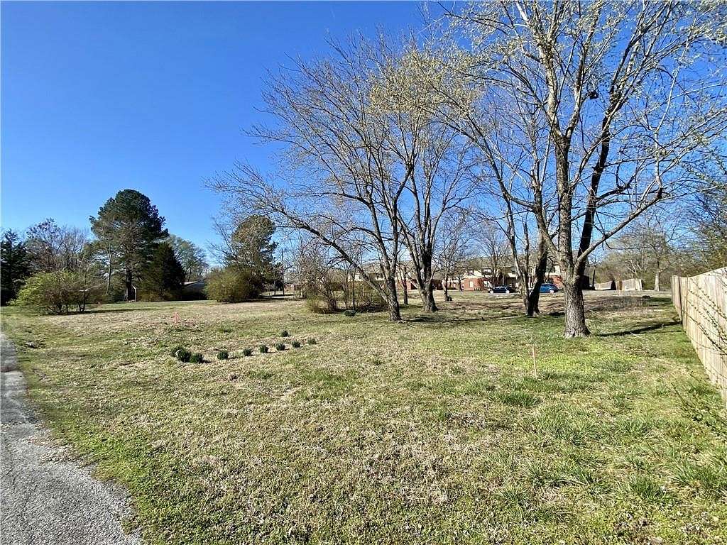 0.45 Acres of Residential Land for Sale in Fayetteville, Arkansas