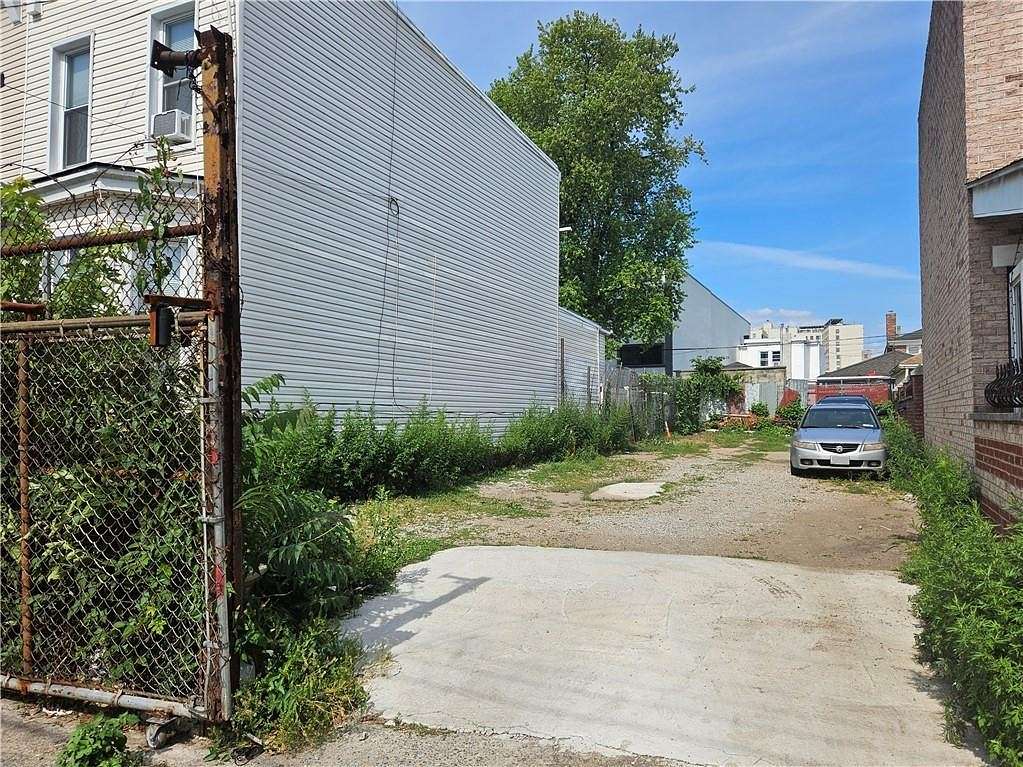 0.057 Acres of Land for Sale in Brooklyn, New York