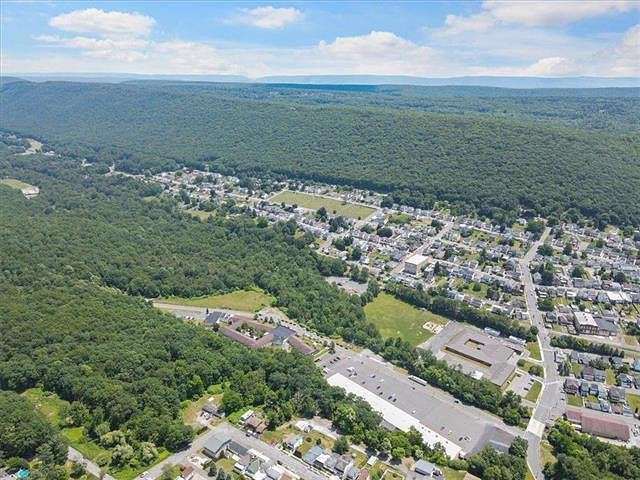 20.05 Acres of Land for Sale in Nesquehoning, Pennsylvania