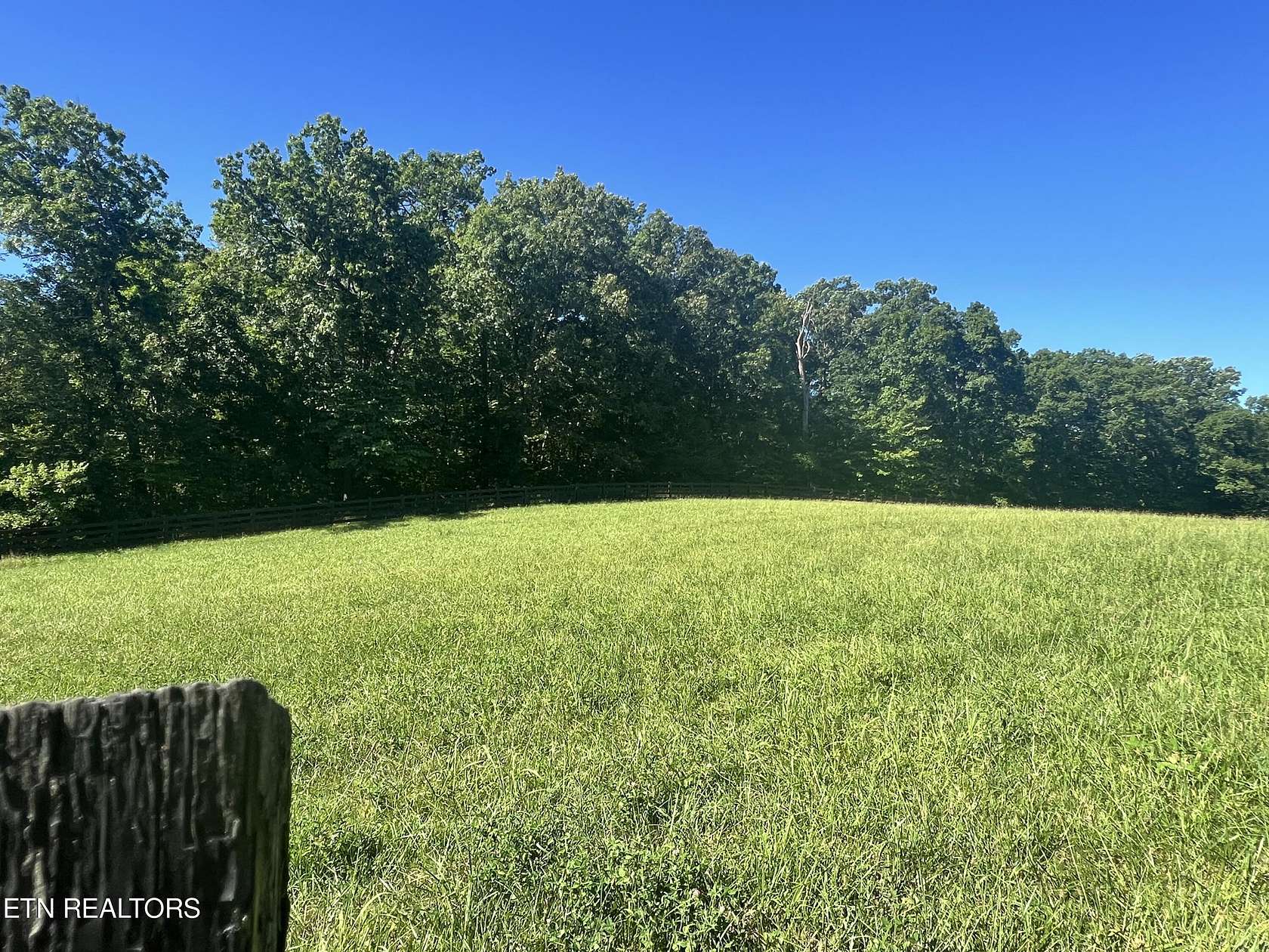 1.2 Acres of Residential Land for Sale in Crossville, Tennessee