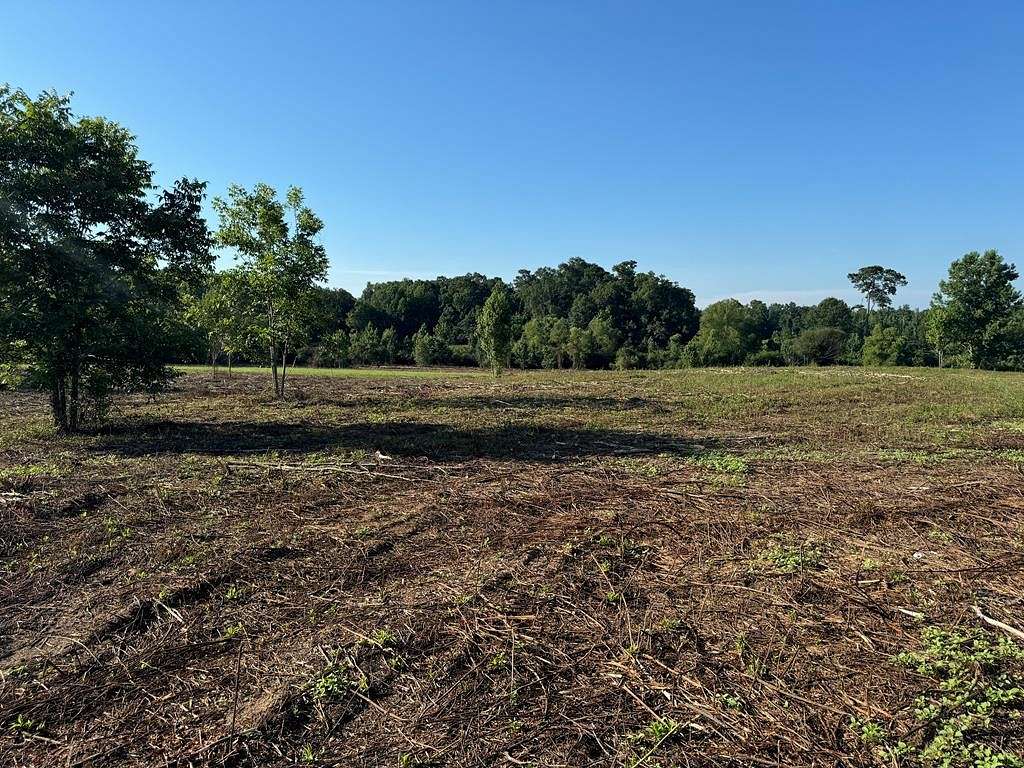 10.52 Acres of Land for Sale in Laurel, Mississippi
