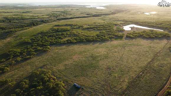141.63 Acres of Land for Sale in Henrietta, Texas
