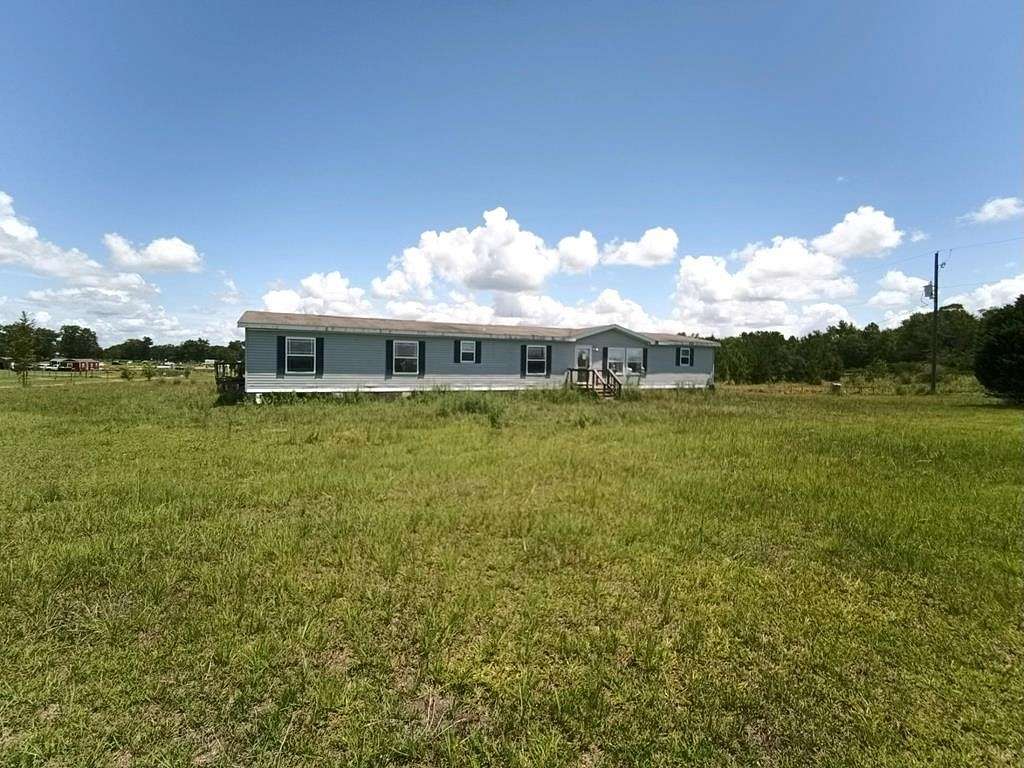 2.05 Acres of Residential Land with Home for Sale in Slocomb, Alabama