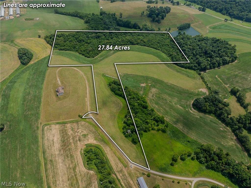 27.848 Acres of Land for Sale in Fresno, Ohio