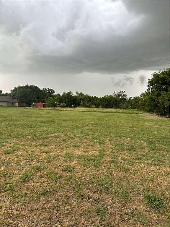 0.925 Acres of Residential Land for Sale in Mart, Texas