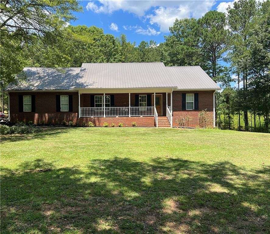 2.41 Acres of Residential Land with Home for Sale in Jackson, Georgia