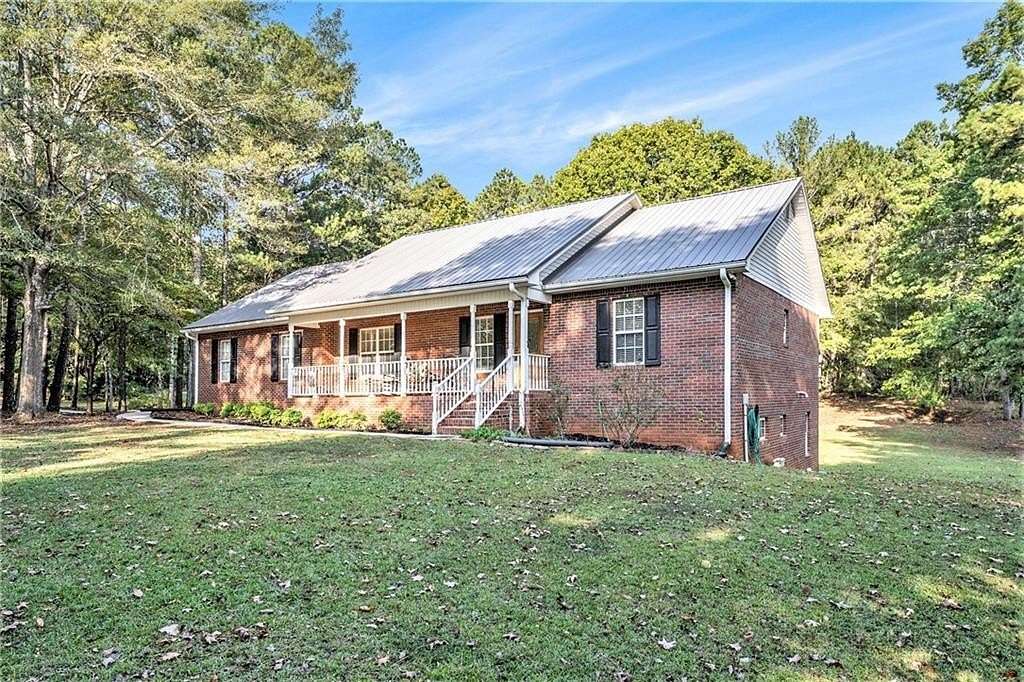 2.41 Acres of Residential Land with Home for Sale in Jackson, Georgia