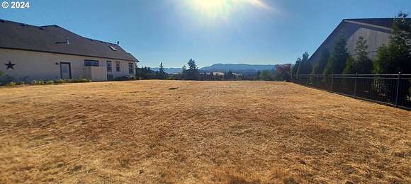 0.17 Acres of Residential Land for Sale in Sutherlin, Oregon