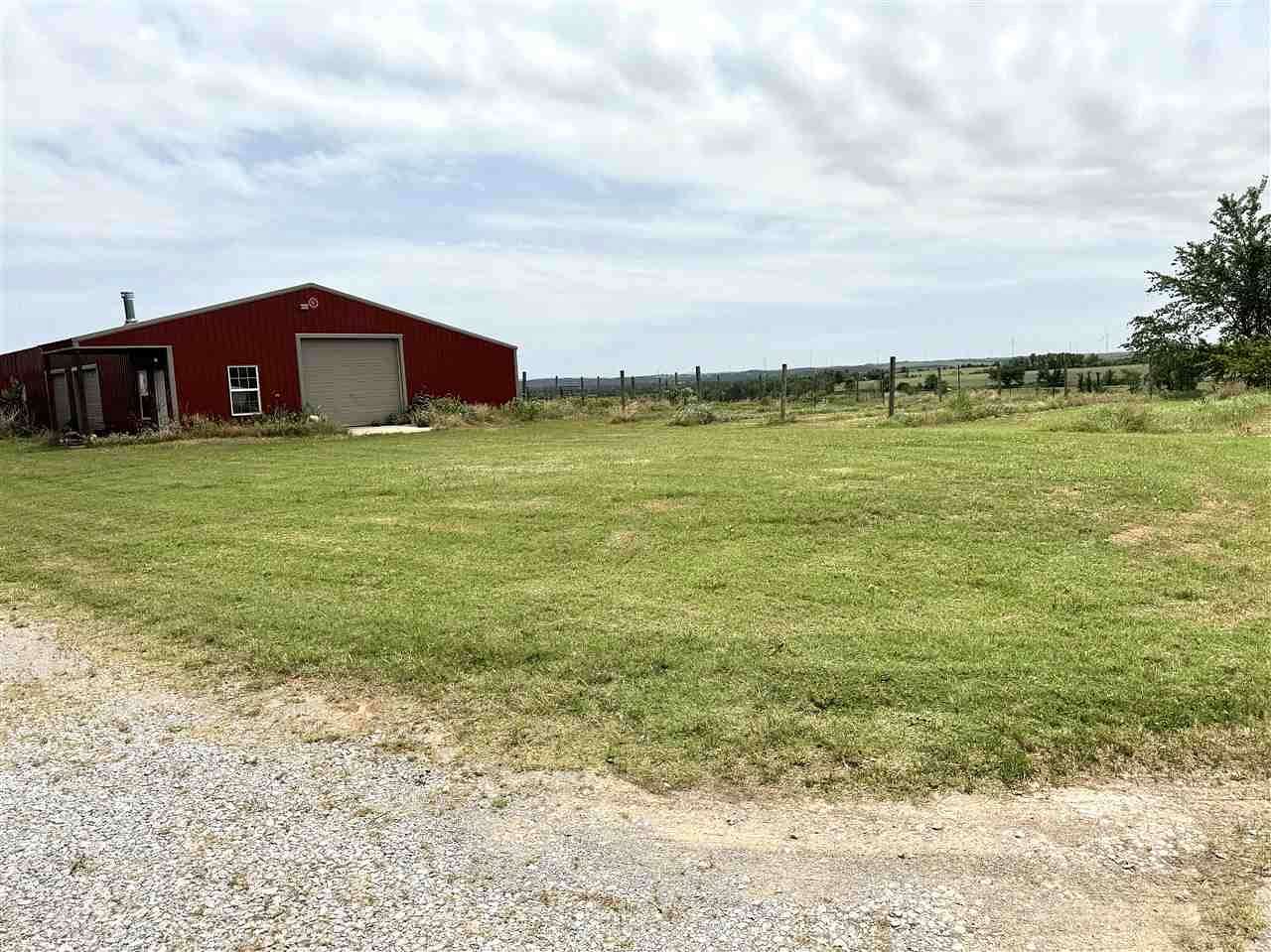 300 Acres of Agricultural Land with Home for Sale in Anadarko, Oklahoma