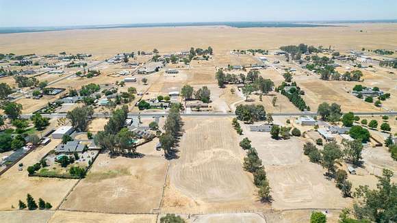 2.267 Acres of Residential Land for Sale in Madera, California