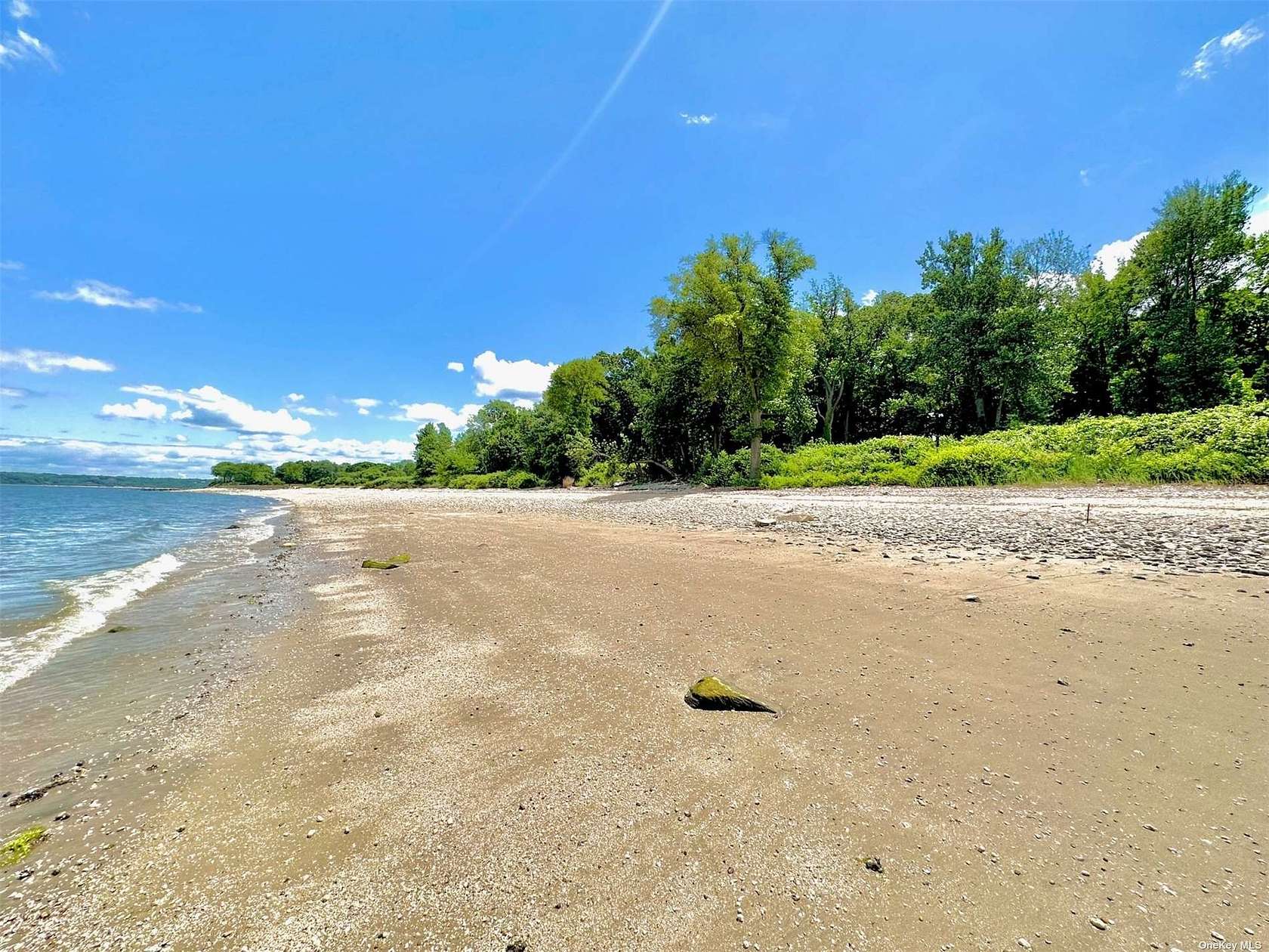 17.3 Acres of Agricultural Land for Sale in Oyster Bay, New York
