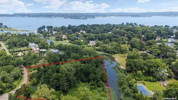 3.24 Acres of Residential Land for Sale in North Hempstead Town, New York