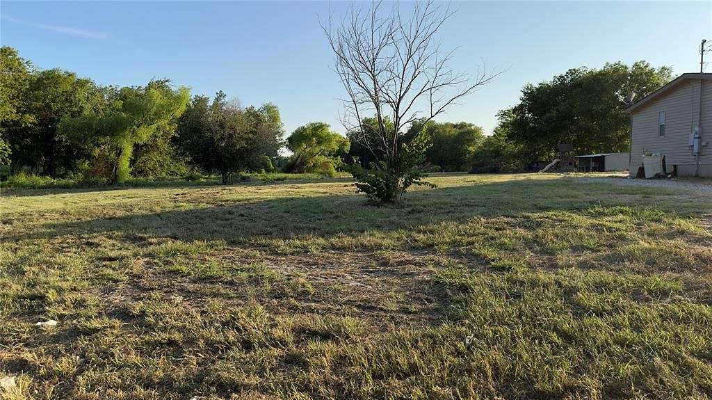 2.76 Acres of Residential Land with Home for Sale in Kaufman, Texas